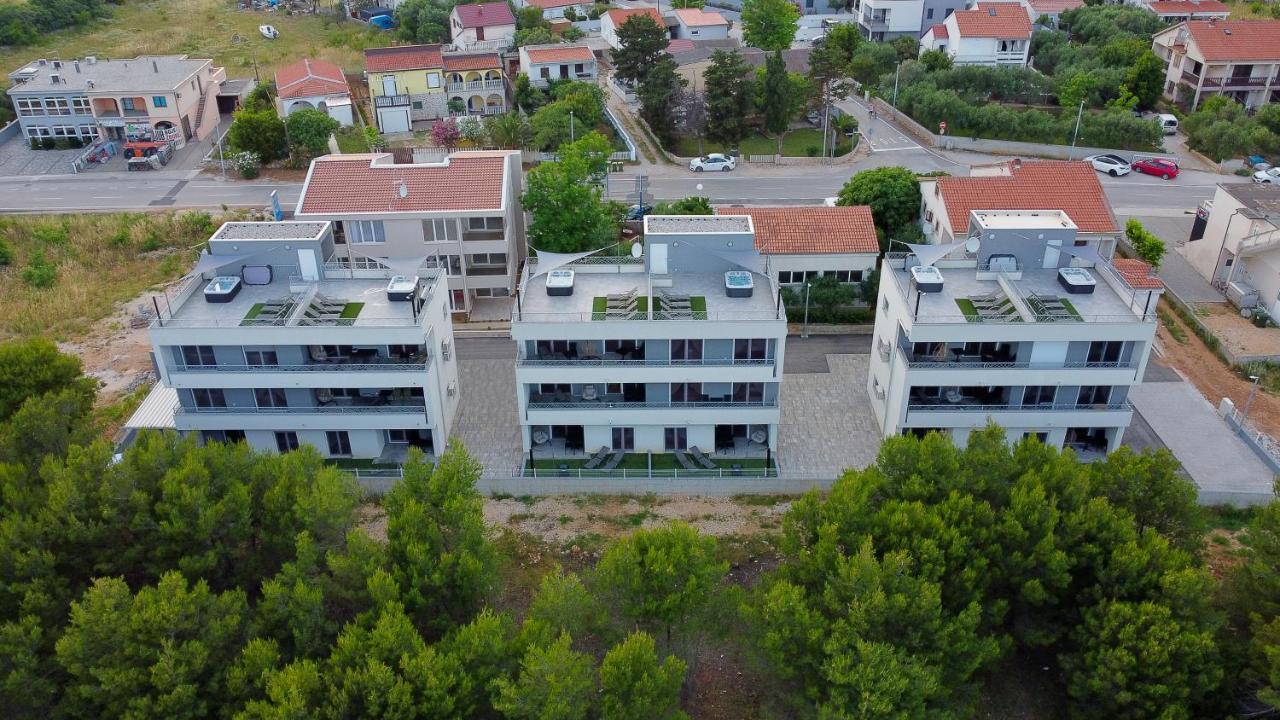 Number One Apartments 维尔 外观 照片