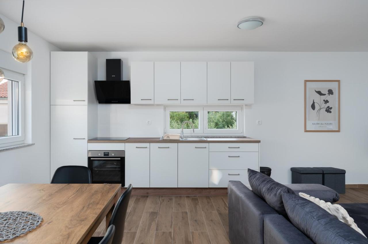 Number One Apartments 维尔 外观 照片