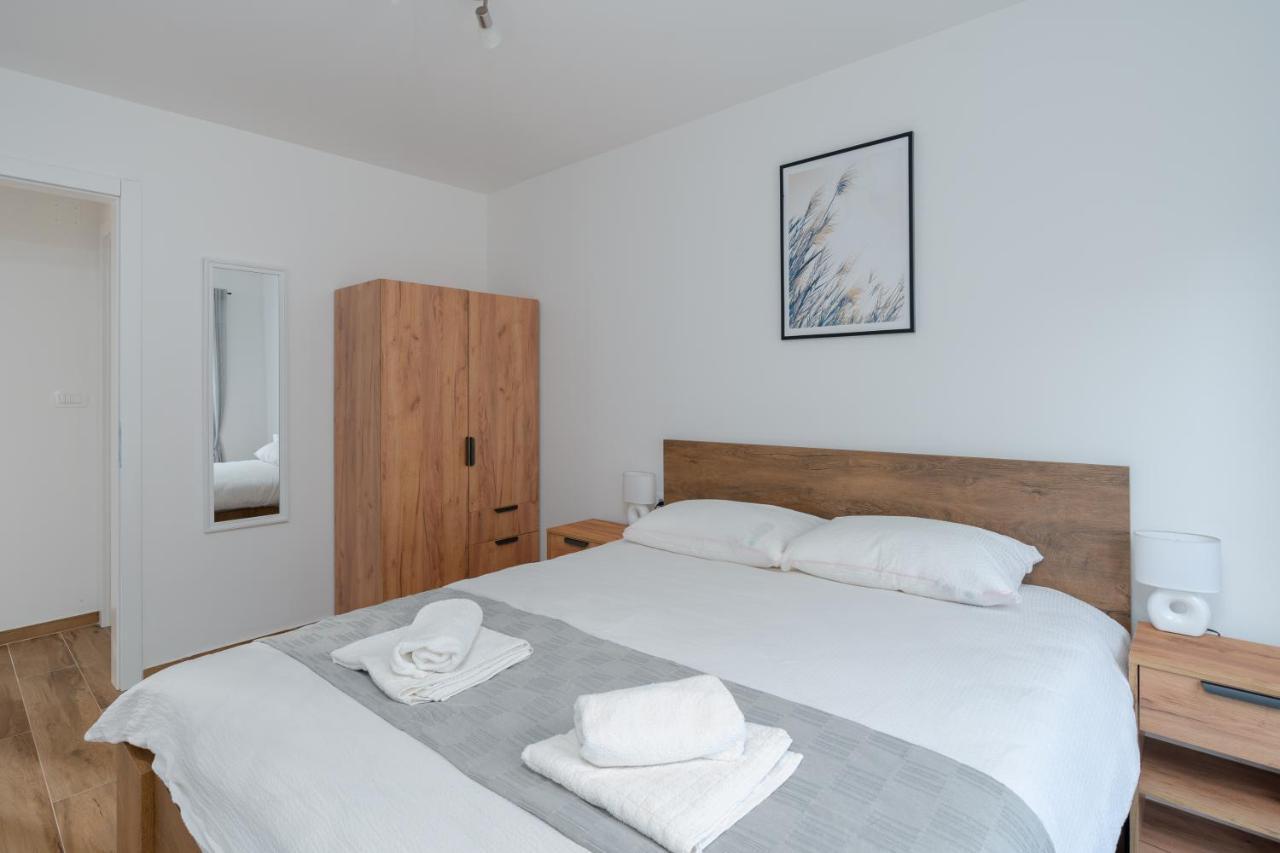 Number One Apartments 维尔 外观 照片